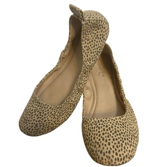 Universal Thread Animal Print  Packable Foldable Ballet Flat Tan Black Women 7.5 - Picture 1 of 9